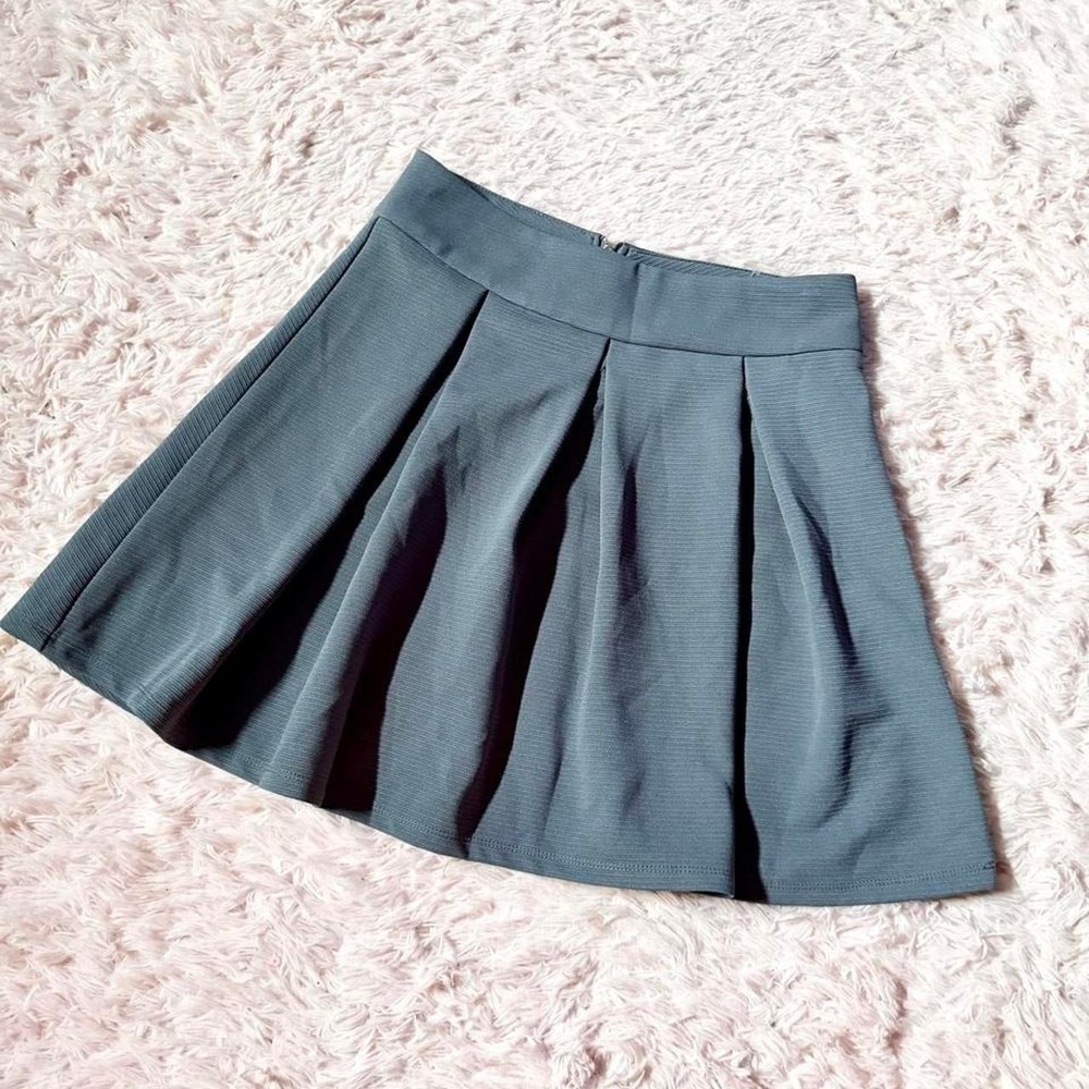 Pleated Scholar School Girl Uniform Minimalist Mini Skirt Womens 4 Classic Clean